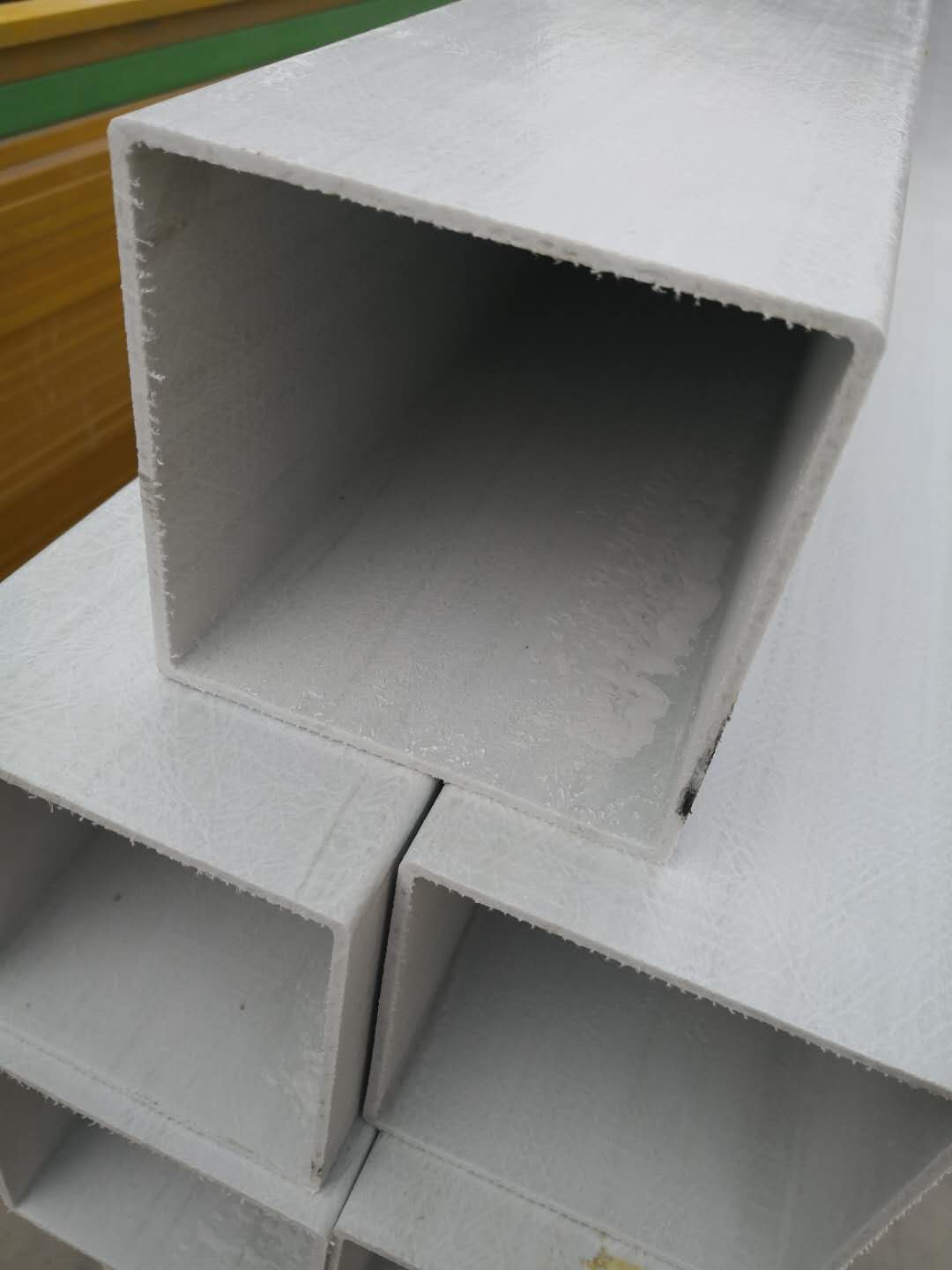 玻璃钢制品玻璃钢圆管价格玻璃钢方管